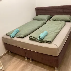 Roland Downtown - Korut Apartament Budapeszt